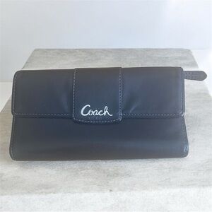 EUC! Coach Black Glove Leather Trifold Wallet